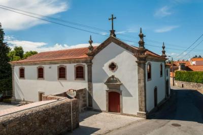 Capela e Casa da Torre de Baixo